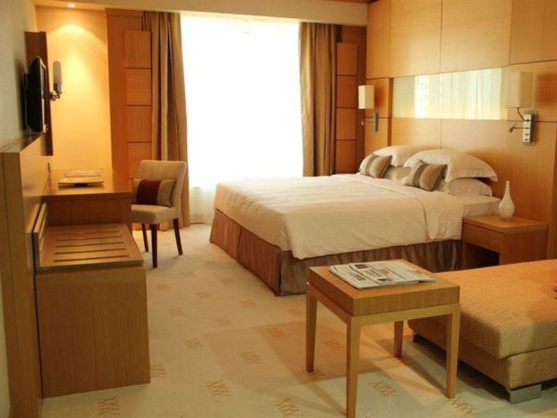 Carlton Downtown होटल 4*